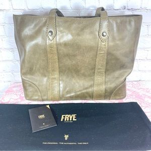 NWOT Frye Melissa Shopper in Khaki